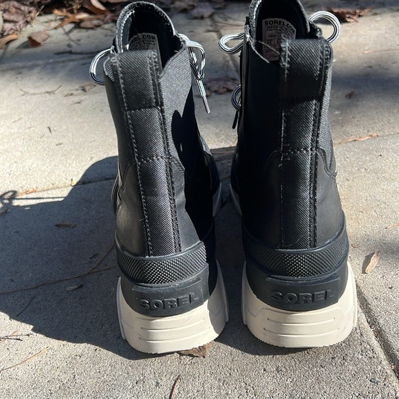 SOREL Brex Lace Boots, size 8.5 - Picture 5 of 7